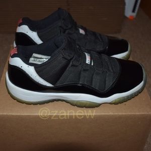 Jordan 11 Retro Low Infrared 23 (GS) 7Y/ W8.5